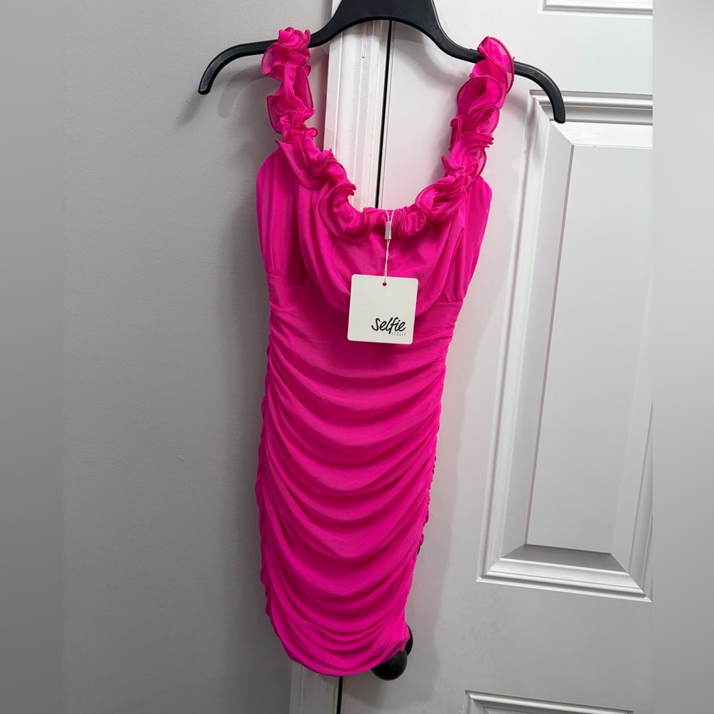 Selfie Leslie Fuchsia Ruched Mini Dress